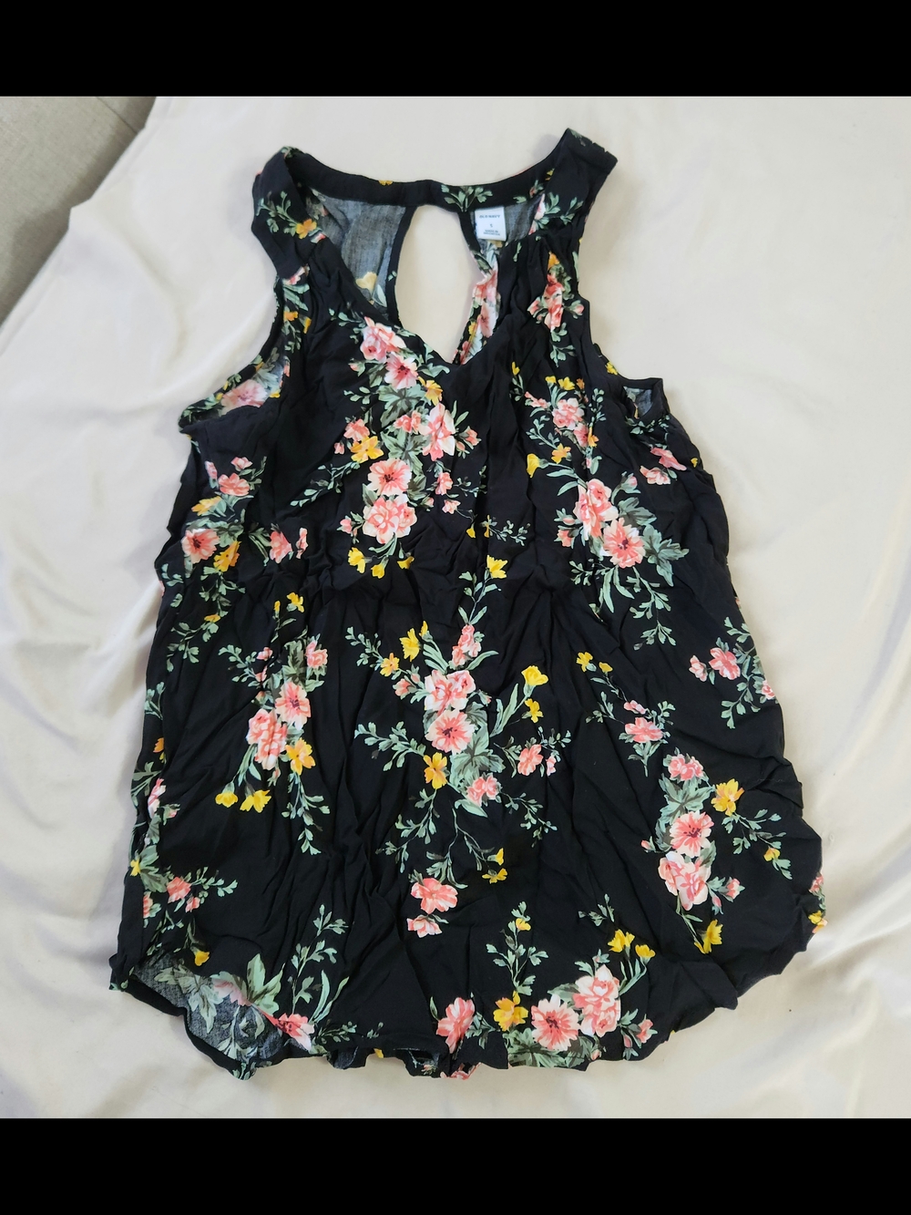 Old Navy Floral Keyhole Sleeveless Tank Top - Black/Pink